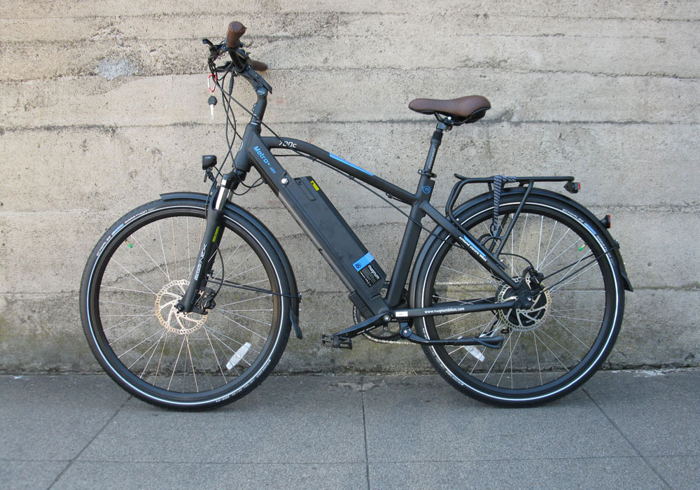 magnum metro ebike